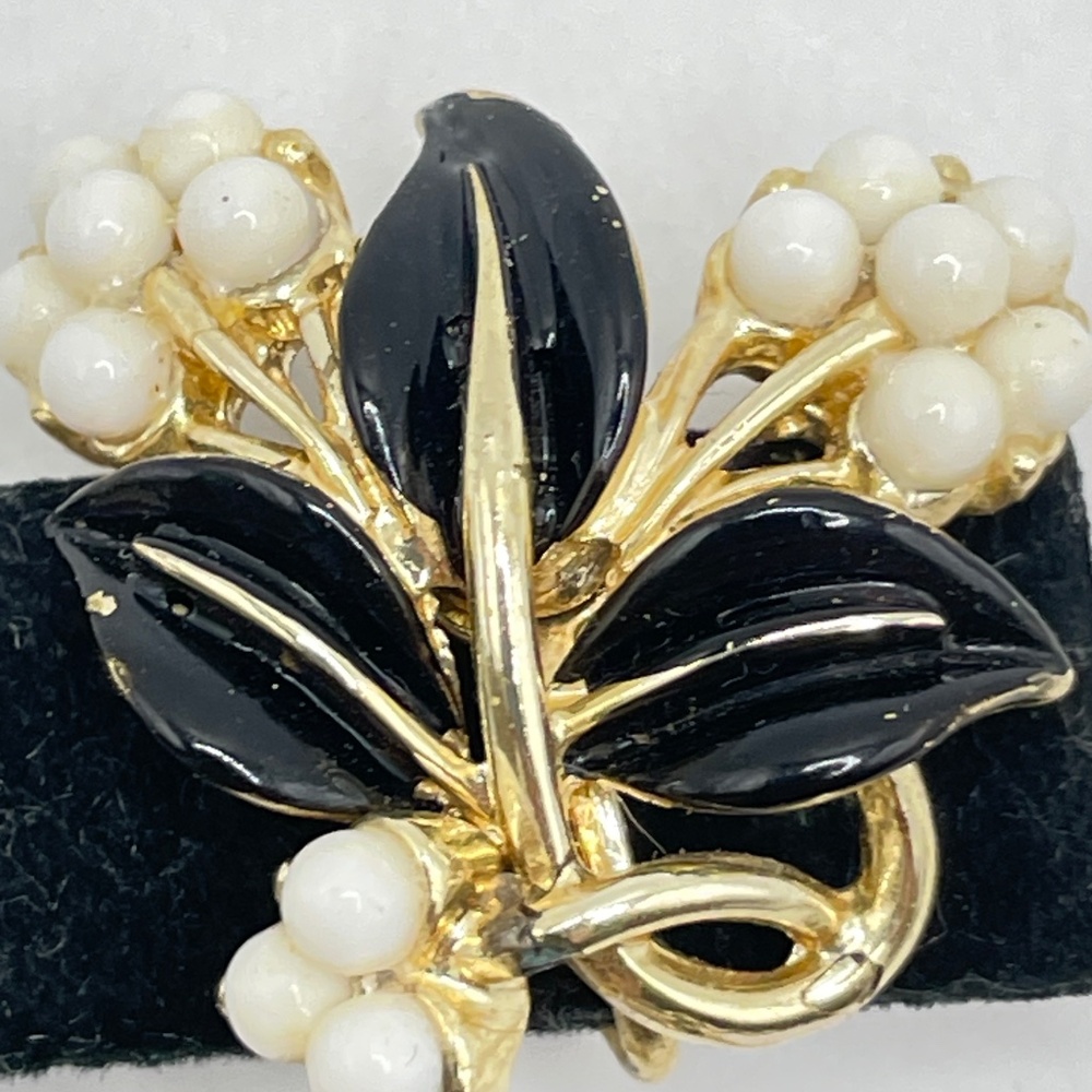 Coro Vintage RARE Black Enamel White Bead Parure Necklace Earrings Bracelet Set - Picture 7 of 16